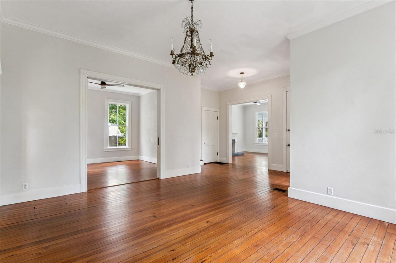 316 N Lakeview Drive, Lake Helen, FL 32744 Photo