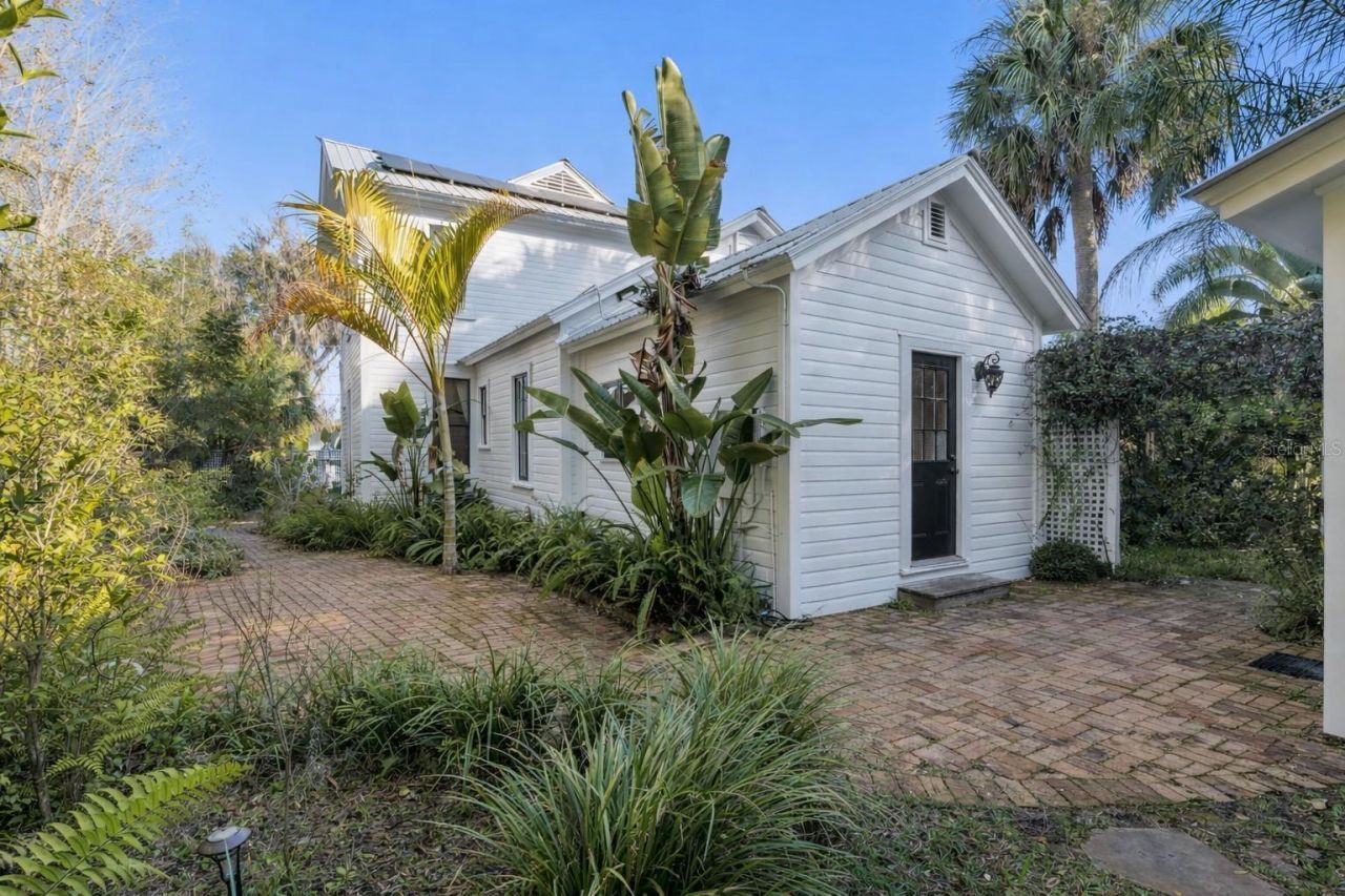 316 N Lakeview Drive, Lake Helen, FL 32744 Photo