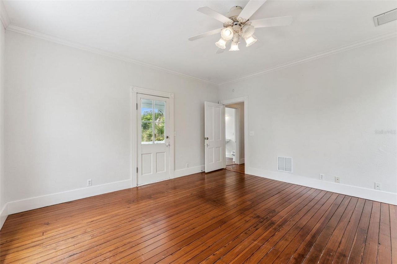 316 N Lakeview Drive, Lake Helen, FL 32744 Photo