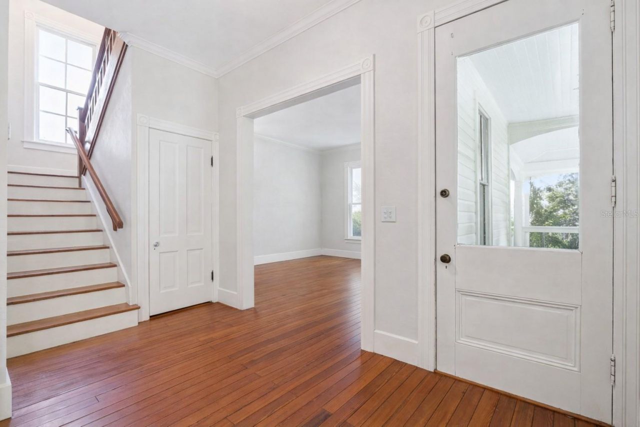 316 N Lakeview Drive, Lake Helen, FL 32744 Photo