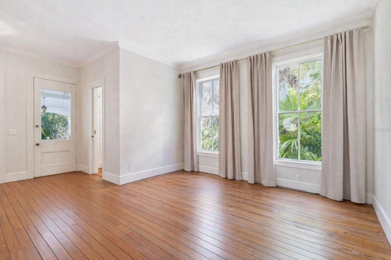 316 N Lakeview Drive, Lake Helen, FL 32744 Photo