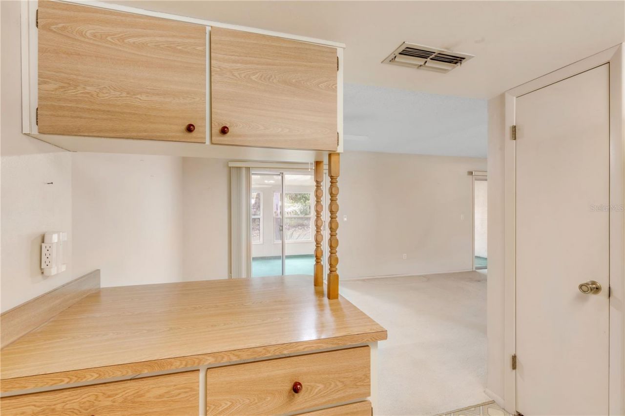 805 S Cooper Street, New Smyrna Beach, FL 32169 Photo