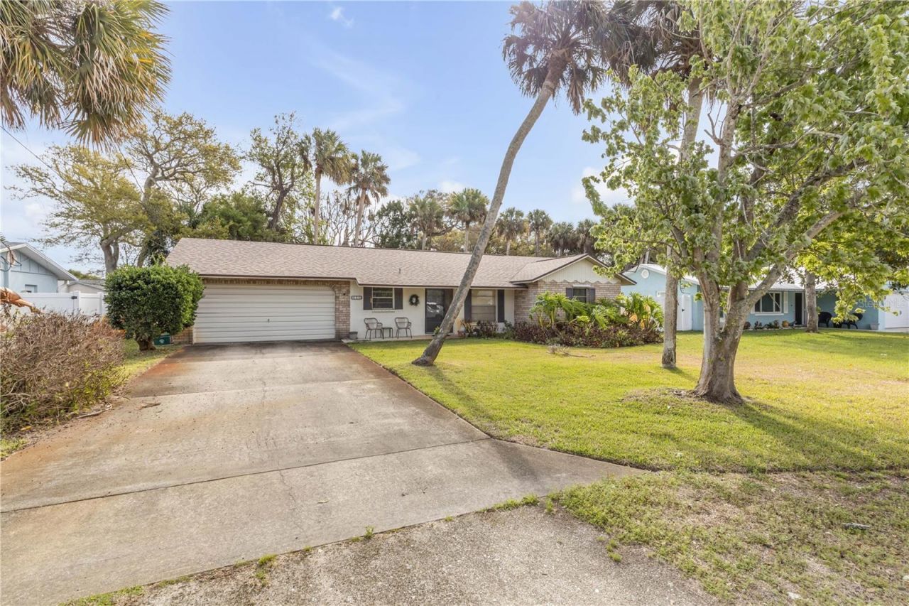 805 S Cooper Street, New Smyrna Beach, FL 32169 Photo