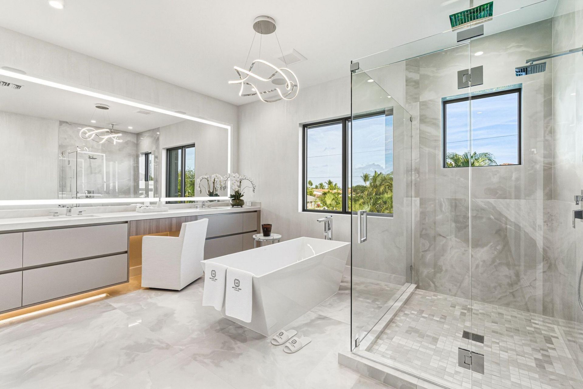 1050 NE 3rd Avenue, Boca Raton, FL 33432 Photo