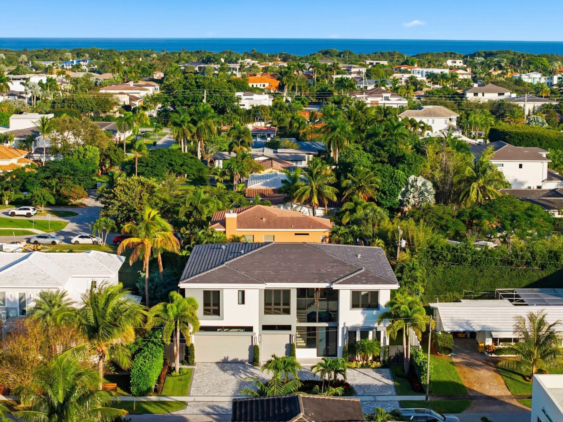 1050 NE 3rd Avenue, Boca Raton, FL 33432 Photo