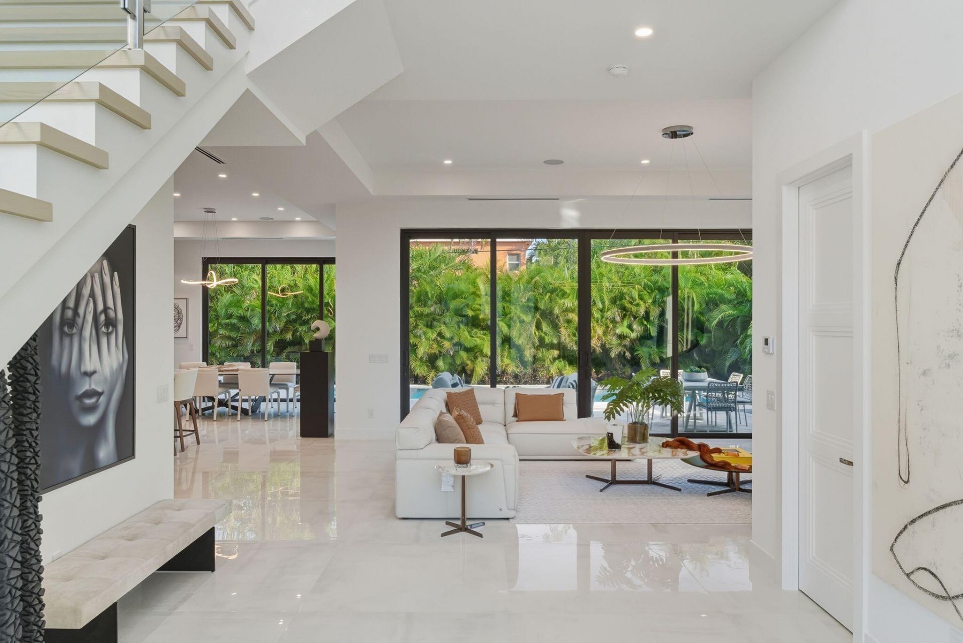 1050 NE 3rd Avenue, Boca Raton, FL 33432 Photo