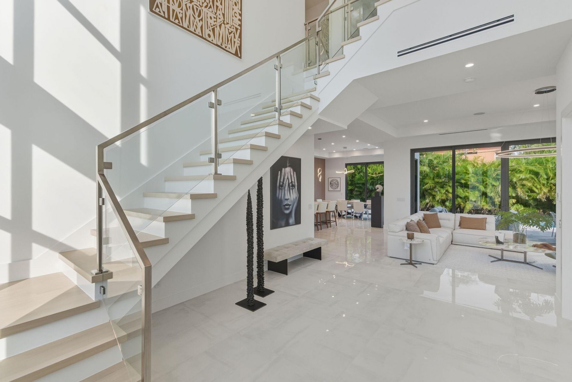 1050 NE 3rd Avenue, Boca Raton, FL 33432 Photo