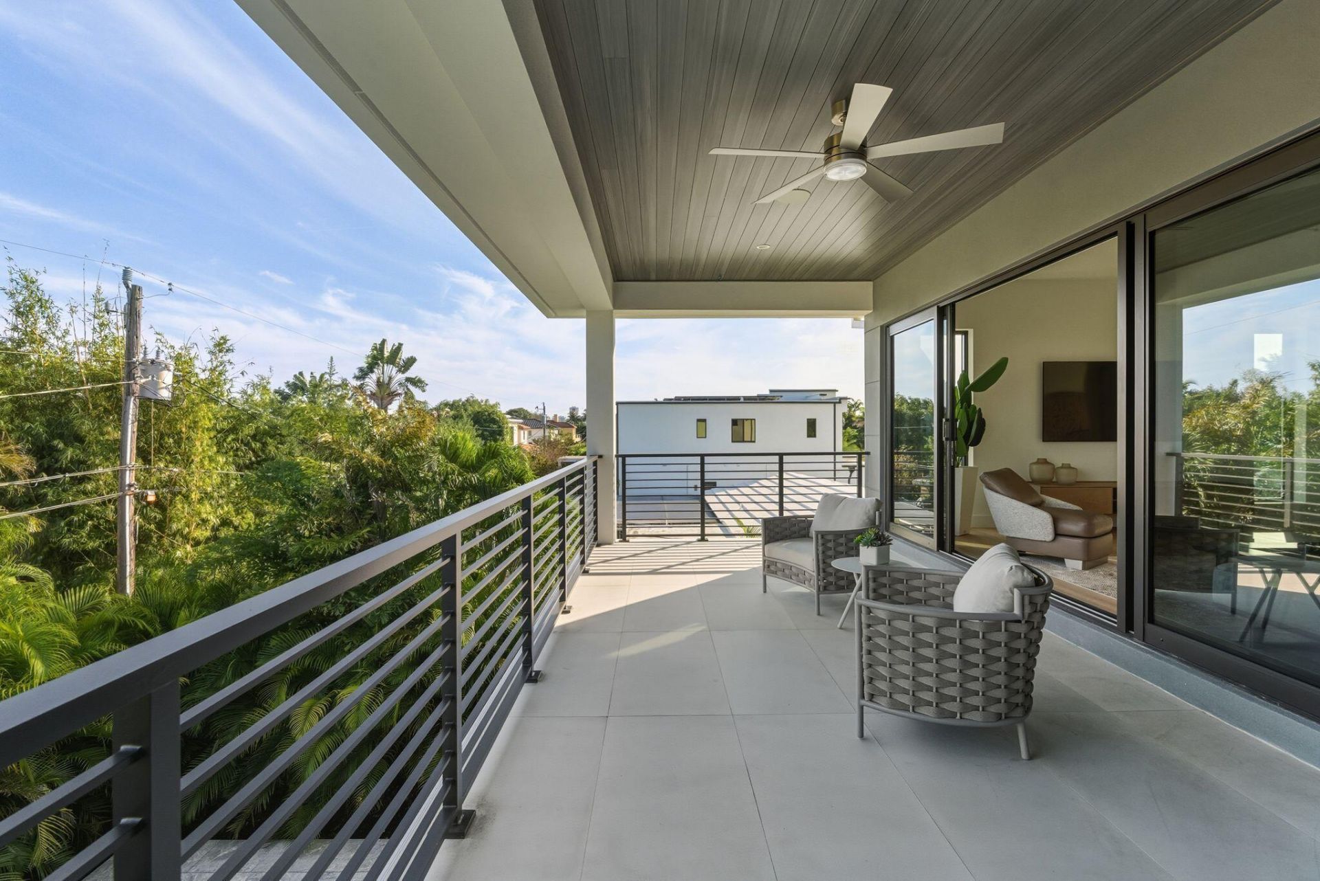 1050 NE 3rd Avenue, Boca Raton, FL 33432 Photo