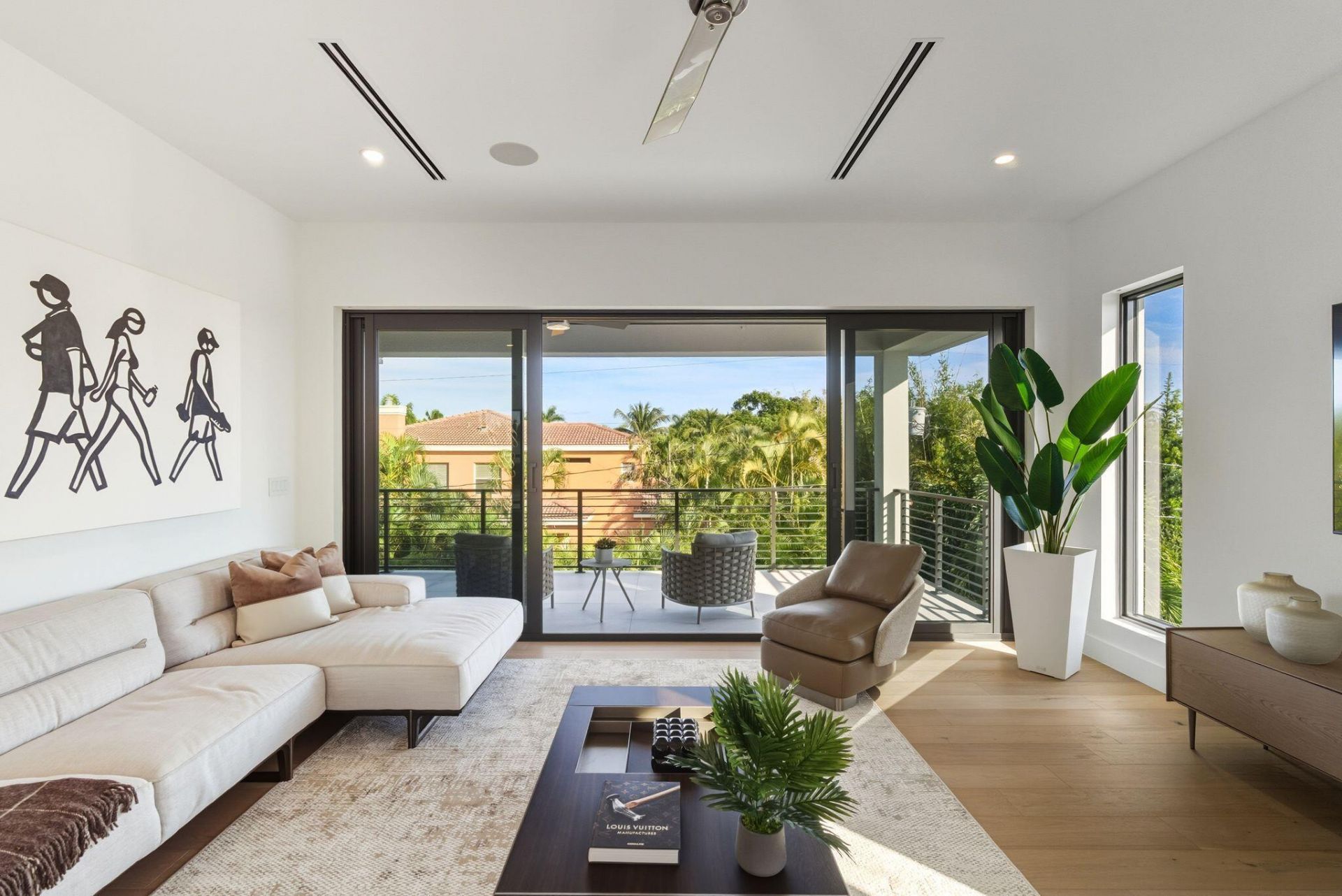 1050 NE 3rd Avenue, Boca Raton, FL 33432 Photo