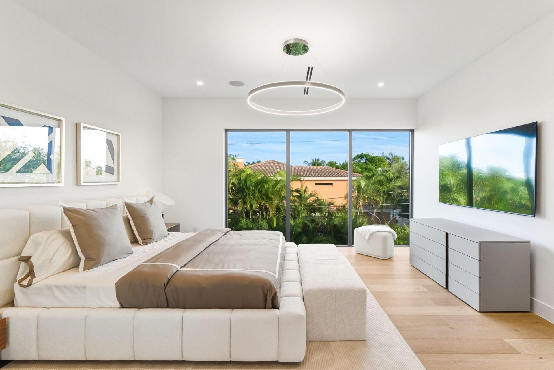 1050 NE 3rd Avenue, Boca Raton, FL 33432 Photo