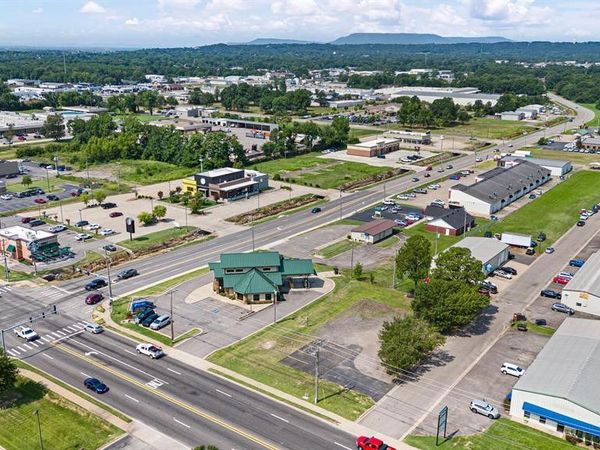 409 Weir Road, Russellville, AR 72802