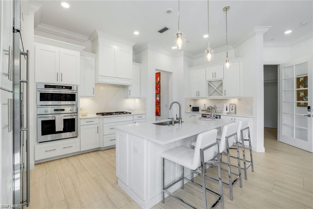 16374 Viansa Way, Unit 302, Naples, FL 34110 Photo
