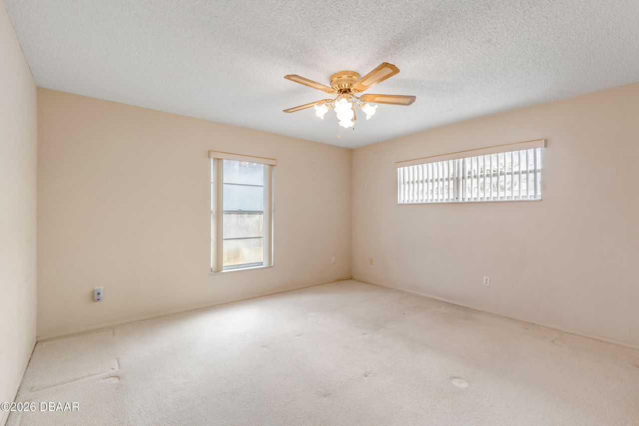 805 S Cooper Street, New Smyrna Beach, FL 32169 Photo