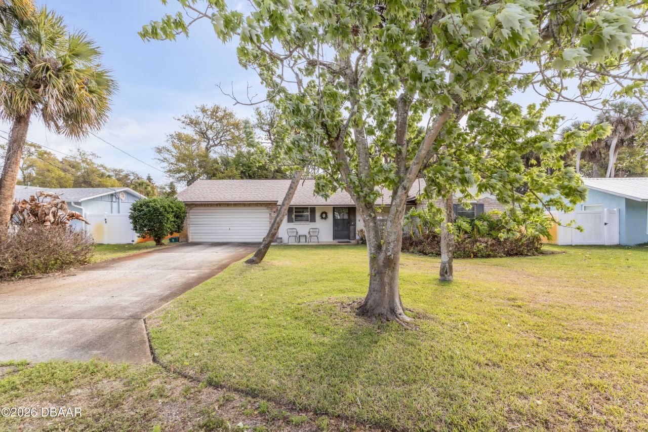 805 S Cooper Street, New Smyrna Beach, FL 32169 Photo