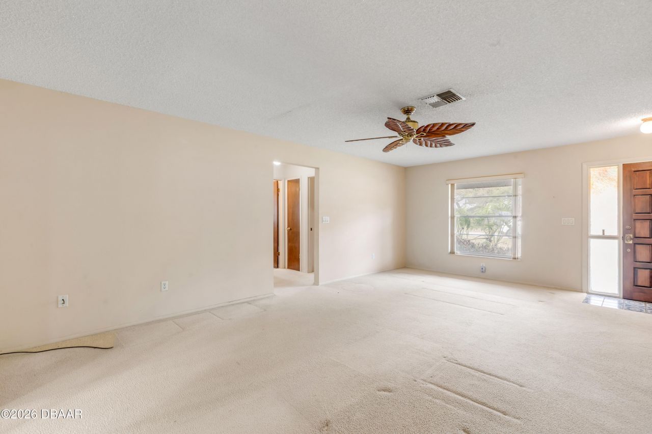 805 S Cooper Street, New Smyrna Beach, FL 32169 Photo