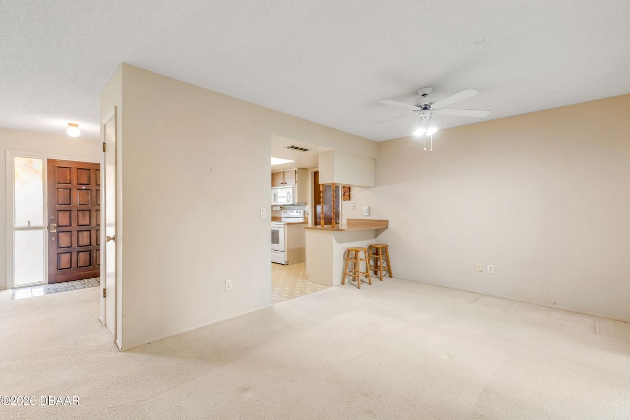 805 S Cooper Street, New Smyrna Beach, FL 32169 Photo