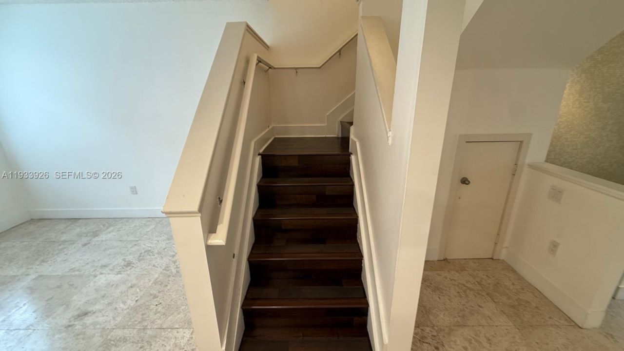 2961 NE 185th St, Unit 1613, Aventura, FL 33180 Photo