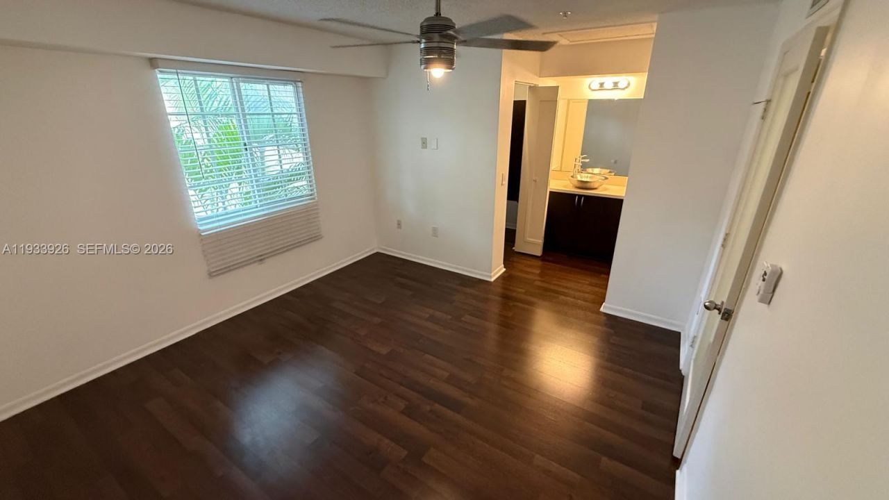 2961 NE 185th St, Unit 1613, Aventura, FL 33180 Photo