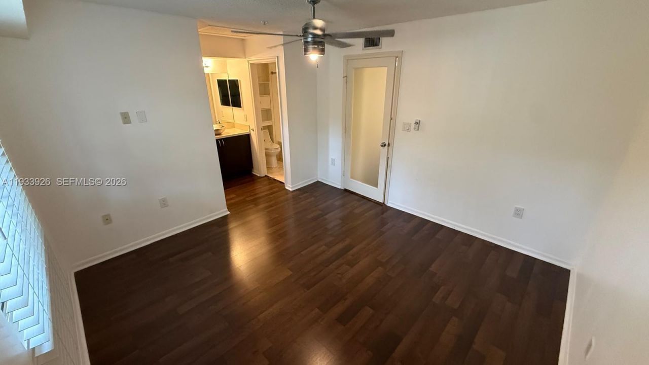 2961 NE 185th St, Unit 1613, Aventura, FL 33180 Photo