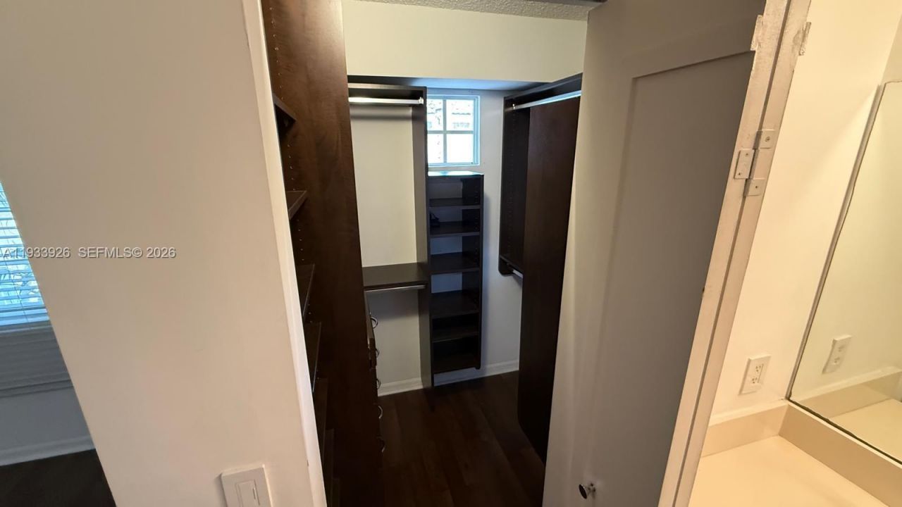 2961 NE 185th St, Unit 1613, Aventura, FL 33180 Photo