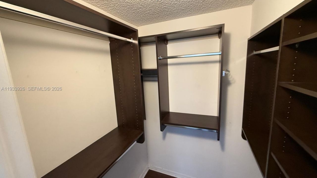 2961 NE 185th St, Unit 1613, Aventura, FL 33180 Photo