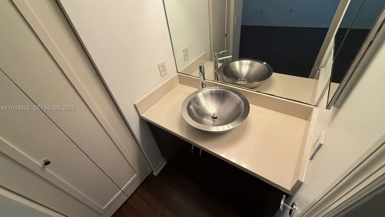 2961 NE 185th St, Unit 1613, Aventura, FL 33180 Photo