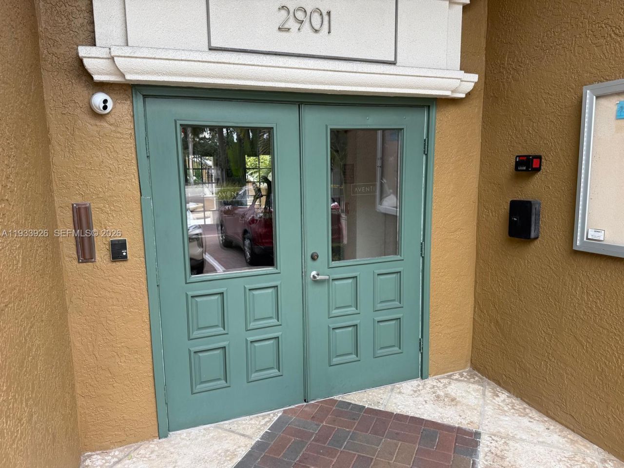 2961 NE 185th St, Unit 1613, Aventura, FL 33180 Photo