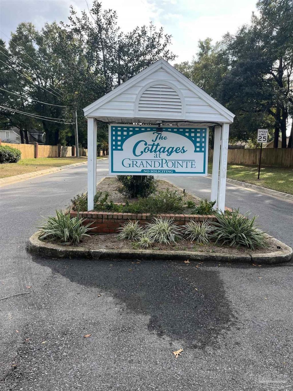 192 Wildflower Ln, Pensacola, FL 32514 Main Photo