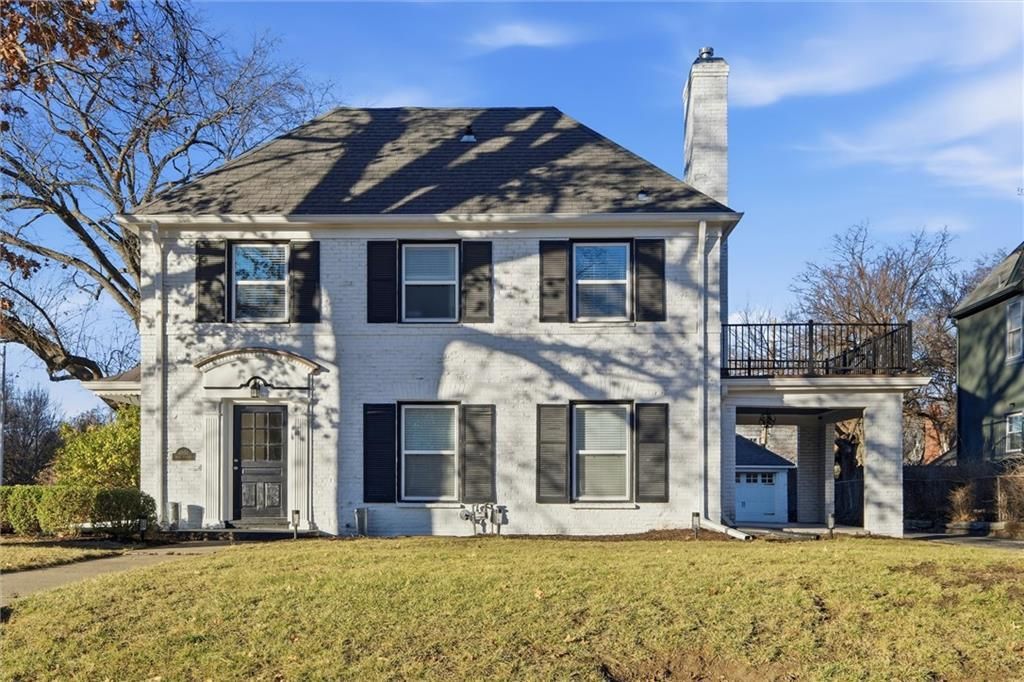 7051 Ward Parkway, Kansas City, MO 64113 Main Photo