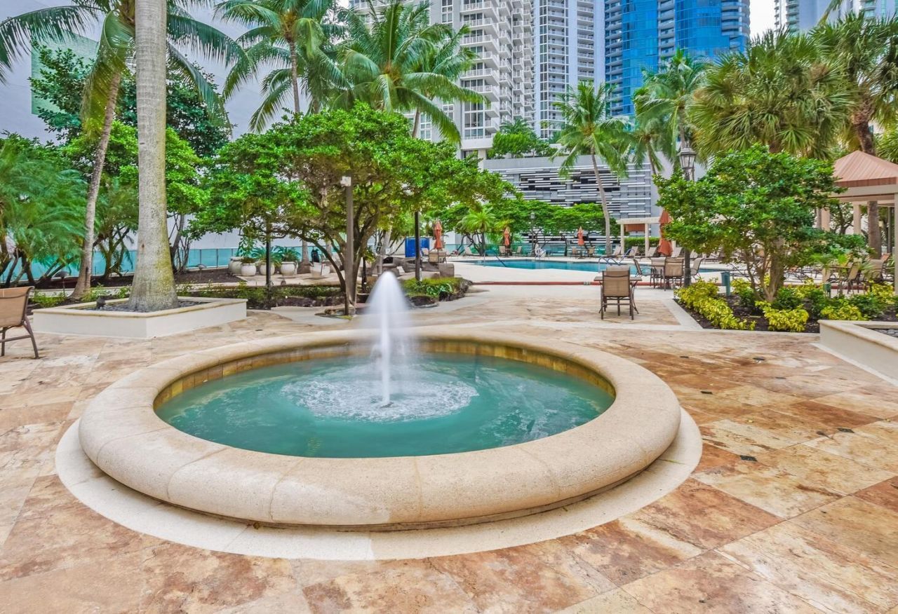 347 N New River Drive, Unit 2303, Fort Lauderdale, FL 33301 Photo