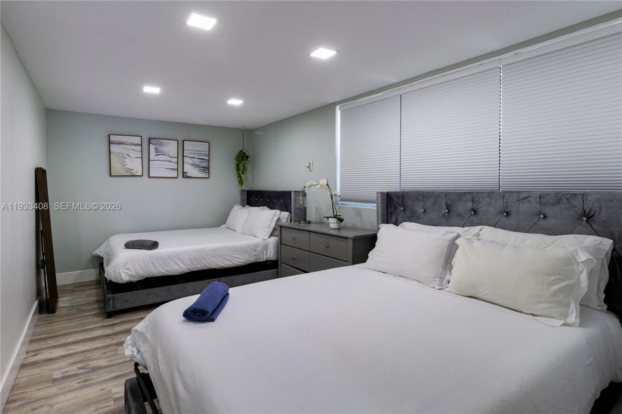 437 NE 107th St, Miami, FL 33161 Photo