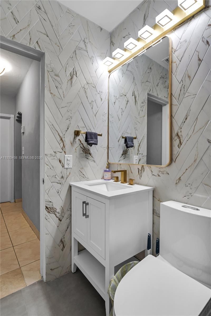 437 NE 107th St, Miami, FL 33161 Photo