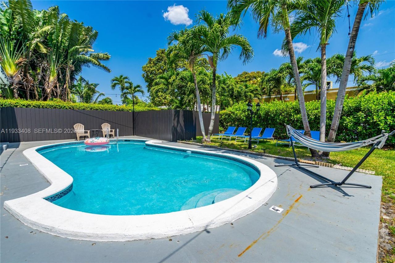 437 NE 107th St, Miami, FL 33161 Photo