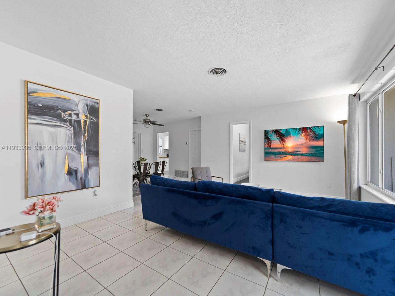 560 NE 161st St, Miami, FL 33162 Photo