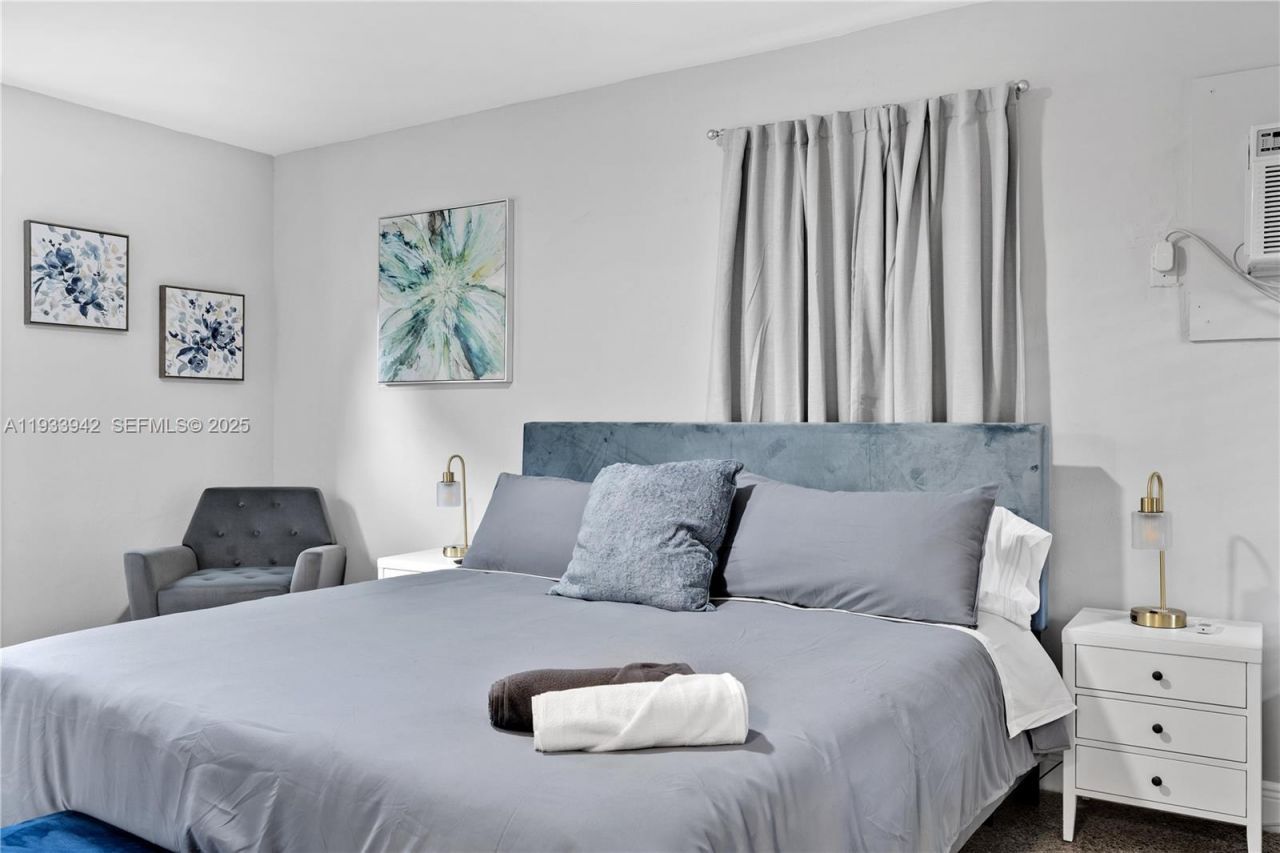 427 NE 107th St, Unit 2, Miami, FL 33161 Photo