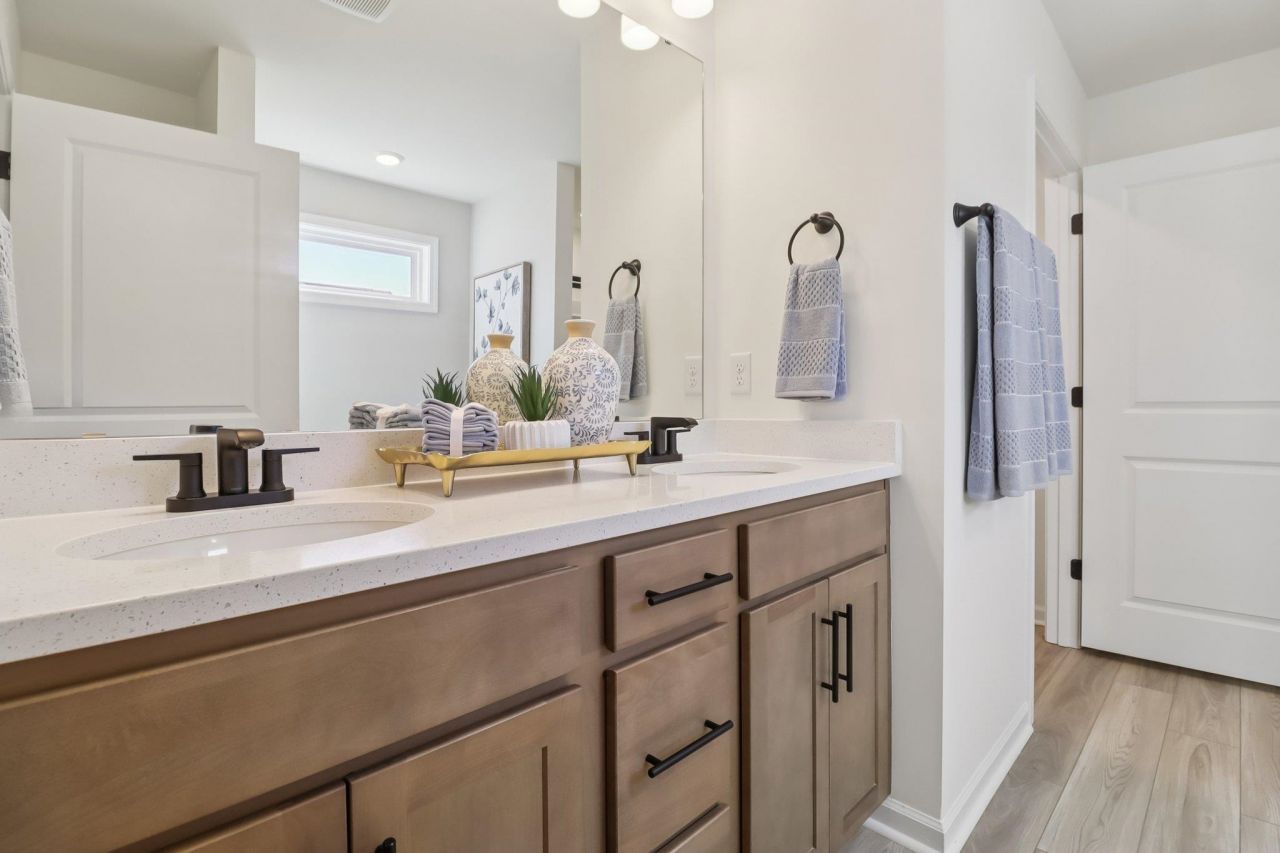 704 Bramble Way Photo 10