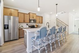 704 Bramble Way photo 4