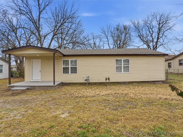 212 S Ash Street, Catoosa, OK 74015