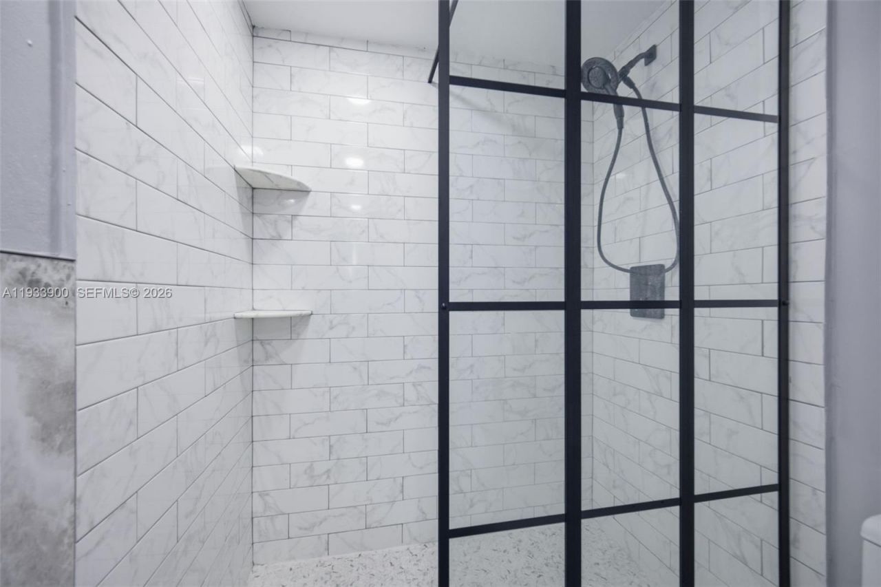 4200 Hillcrest Dr , Unit 802, Hollywood, FL 33021 Photo