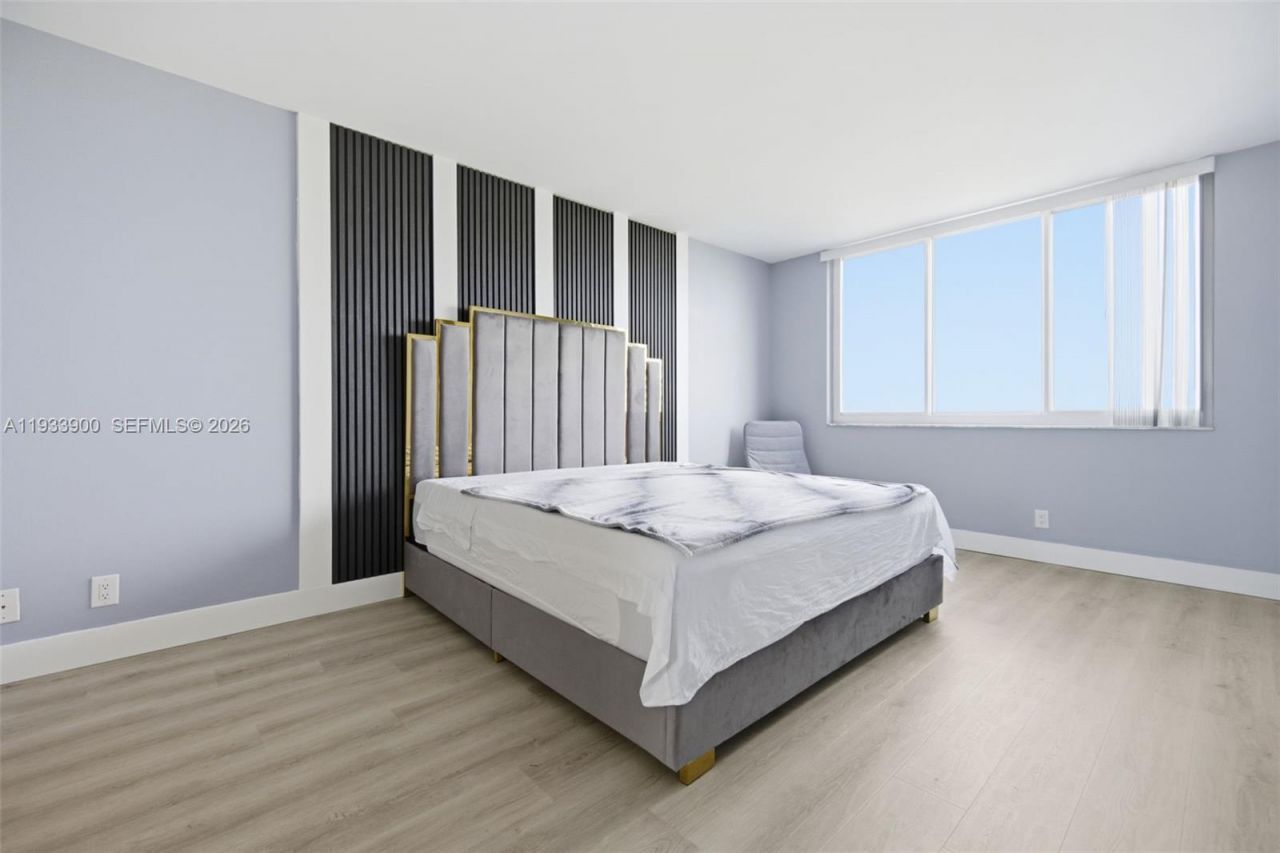 4200 Hillcrest Dr , Unit 802, Hollywood, FL 33021 Photo