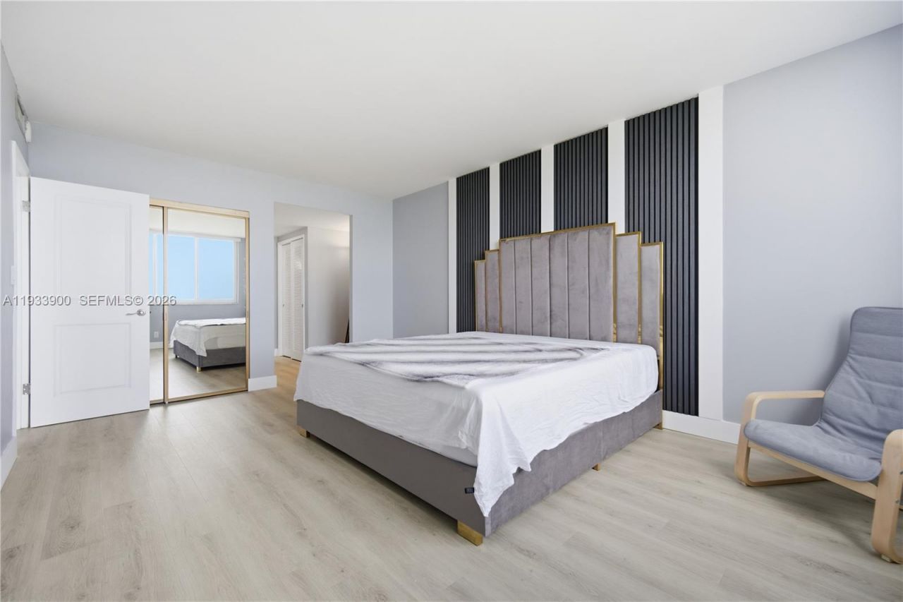 4200 Hillcrest Dr , Unit 802, Hollywood, FL 33021 Photo