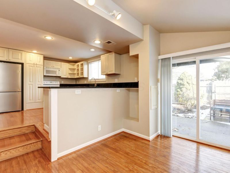 746 Beech Street, Columbus, OH 43206 Photo 7