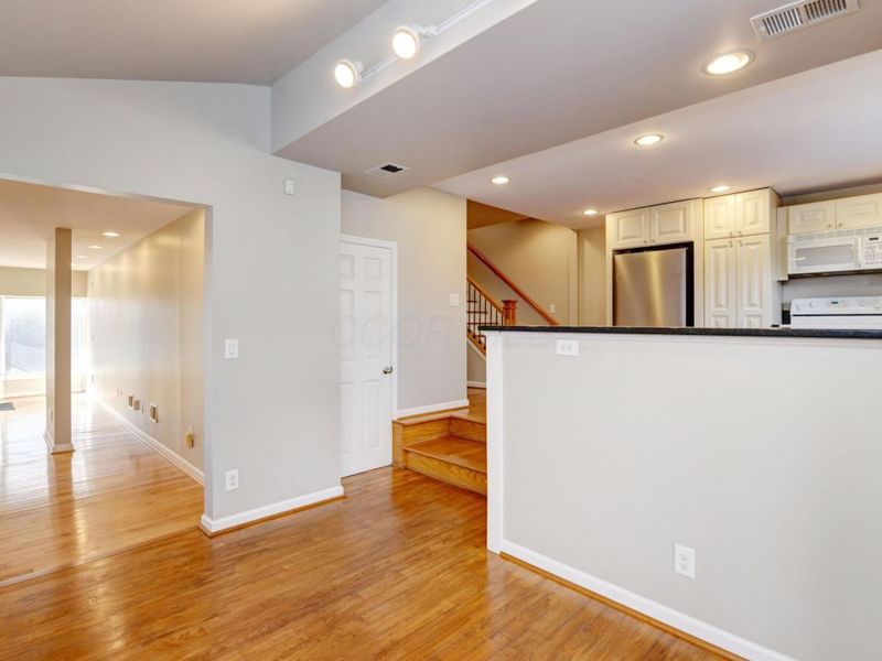 746 Beech Street, Columbus, OH 43206 Photo 9