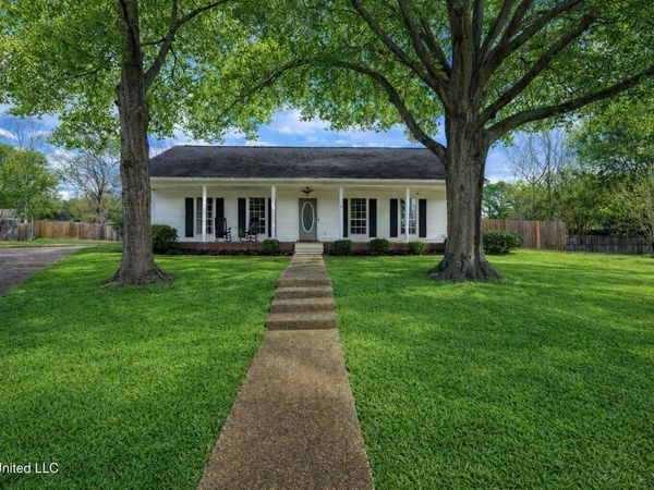 717 Wildberry Pointe, Madison, MS 39110