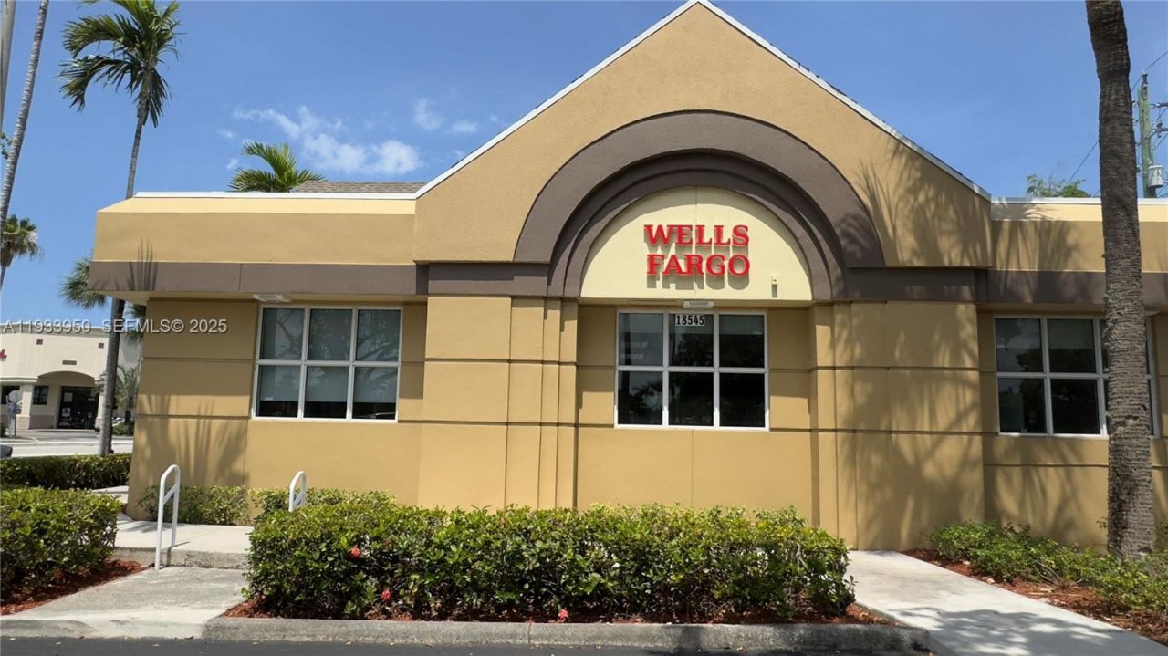 2851 NE 183rd St, Unit 1007E, Aventura, FL 33160 Photo