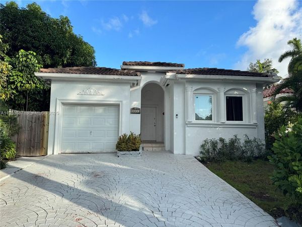 1055 NE 85th St, Unit 1055, Miami, FL 33138