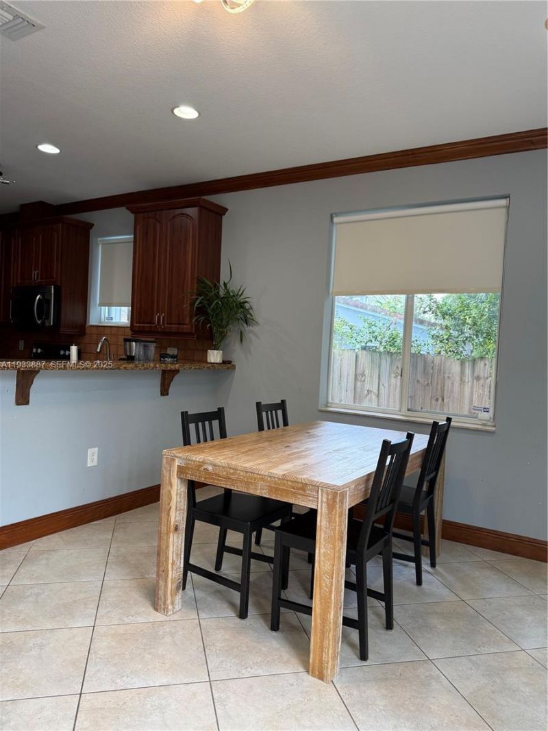 1055 NE 85th St, Unit 1055, Miami, FL 33138 Photo