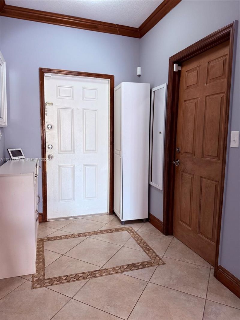 1055 NE 85th St, Unit 1055, Miami, FL 33138 Photo