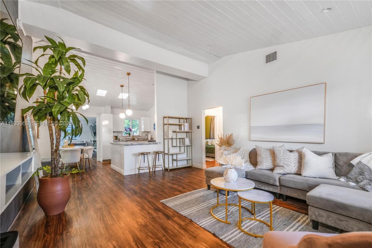 65 NW 116th St, Miami, FL 33168 Photo