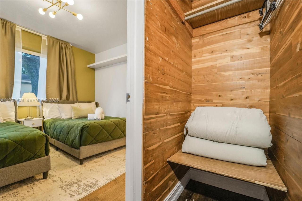 65 NW 116th St, Miami, FL 33168 Photo